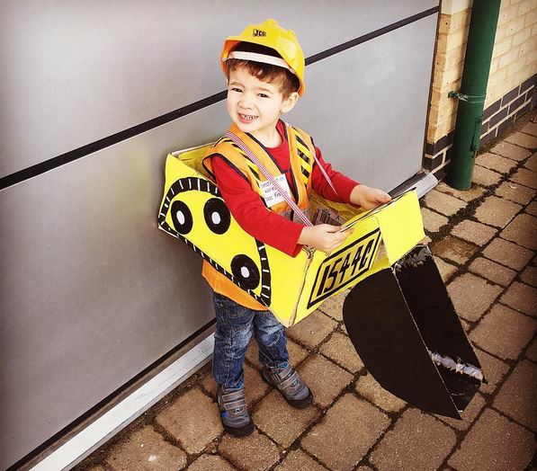 Children's builder hot sale fancy dress